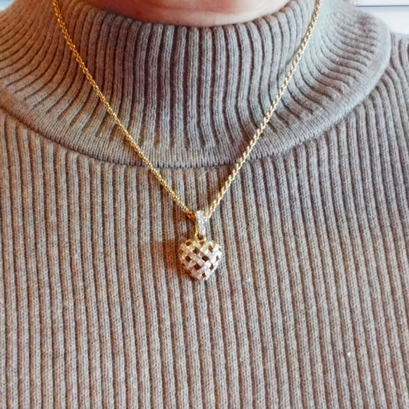 SWAROVSKI HEART PENDANT NECKLACE with Box and Swarovski Certificate included - Picture 4 of 4